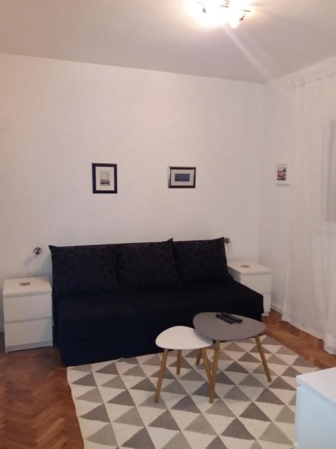 Apartment Jon Žuljana Esterno foto