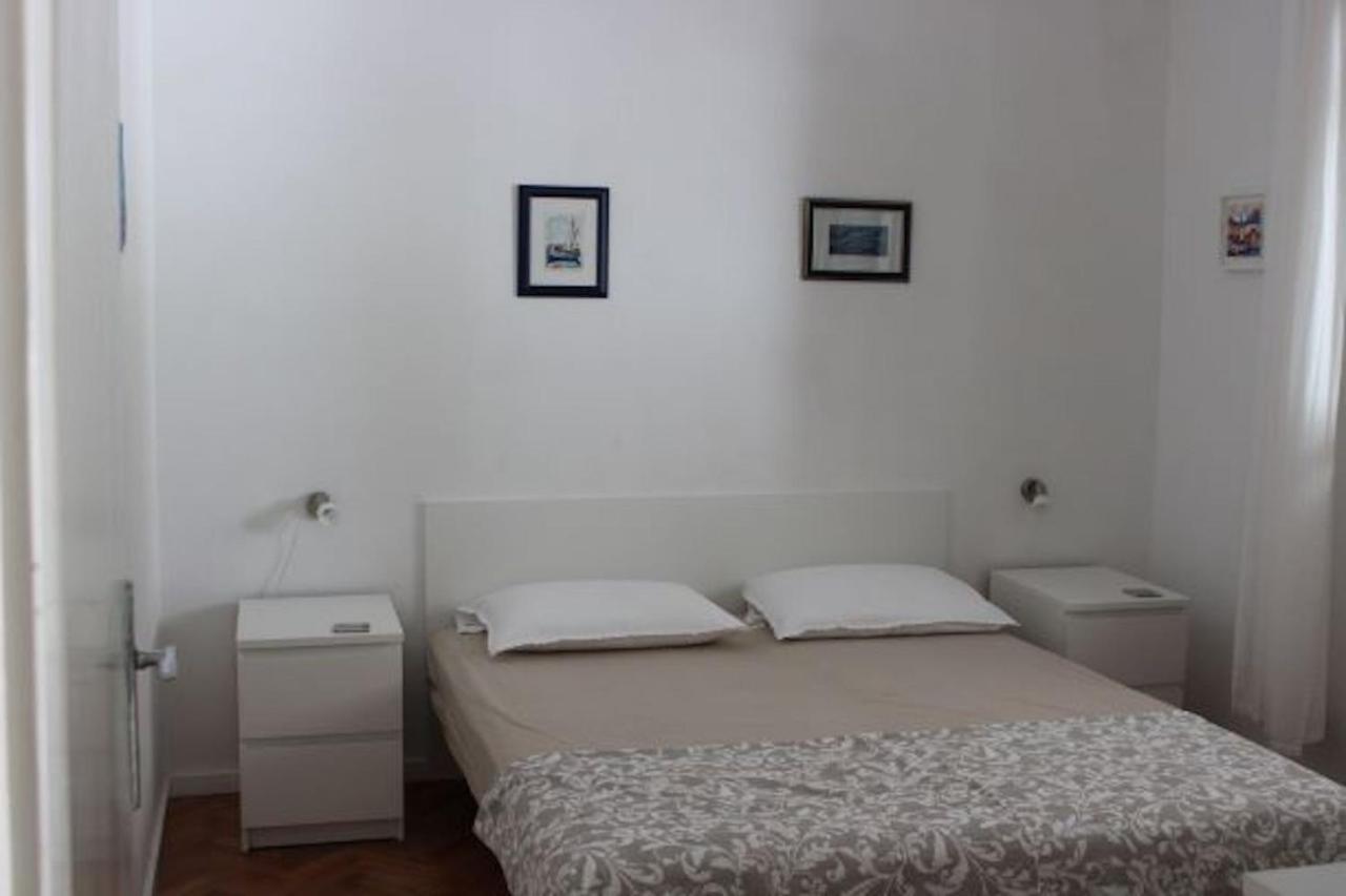 Apartment Jon Žuljana Esterno foto